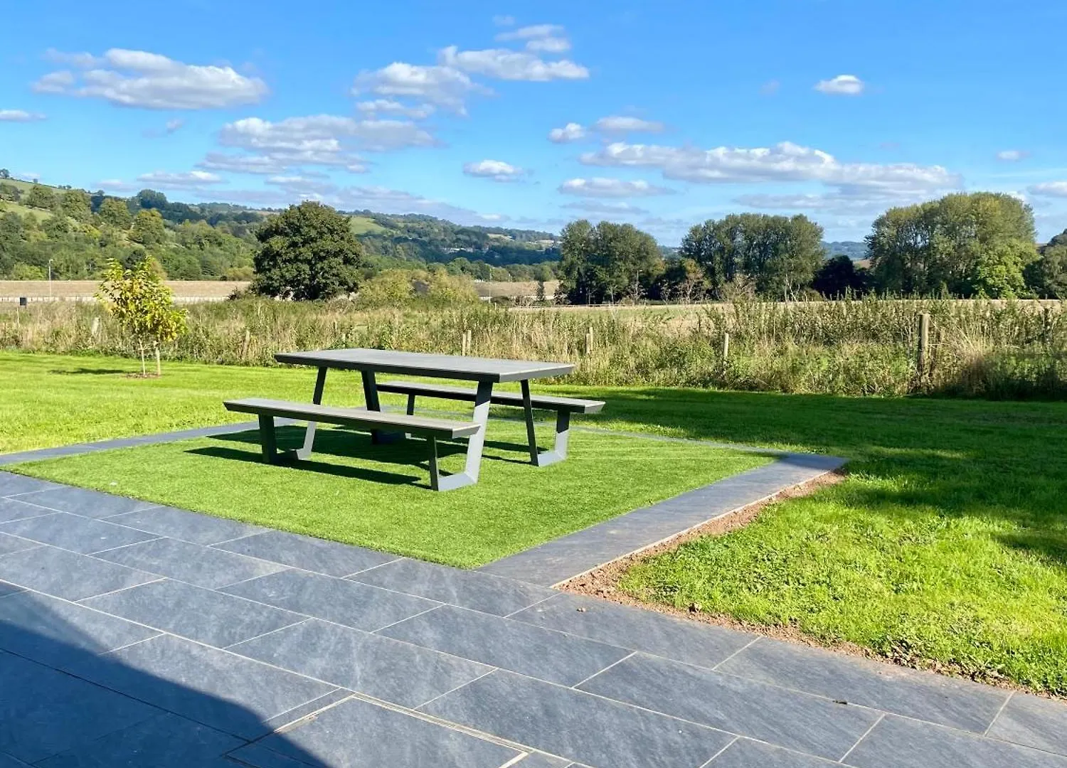 Holiday home Stunning Modern Home Set In Beautiful Grounds. Bath
